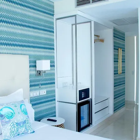 Hotel Boutique Tao Caleta Mar 3*